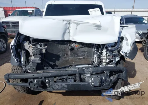 2025 Ford Bronco Badlands z USA, uszkodzony, nr VIN 1FMEE9BP7SLB01393